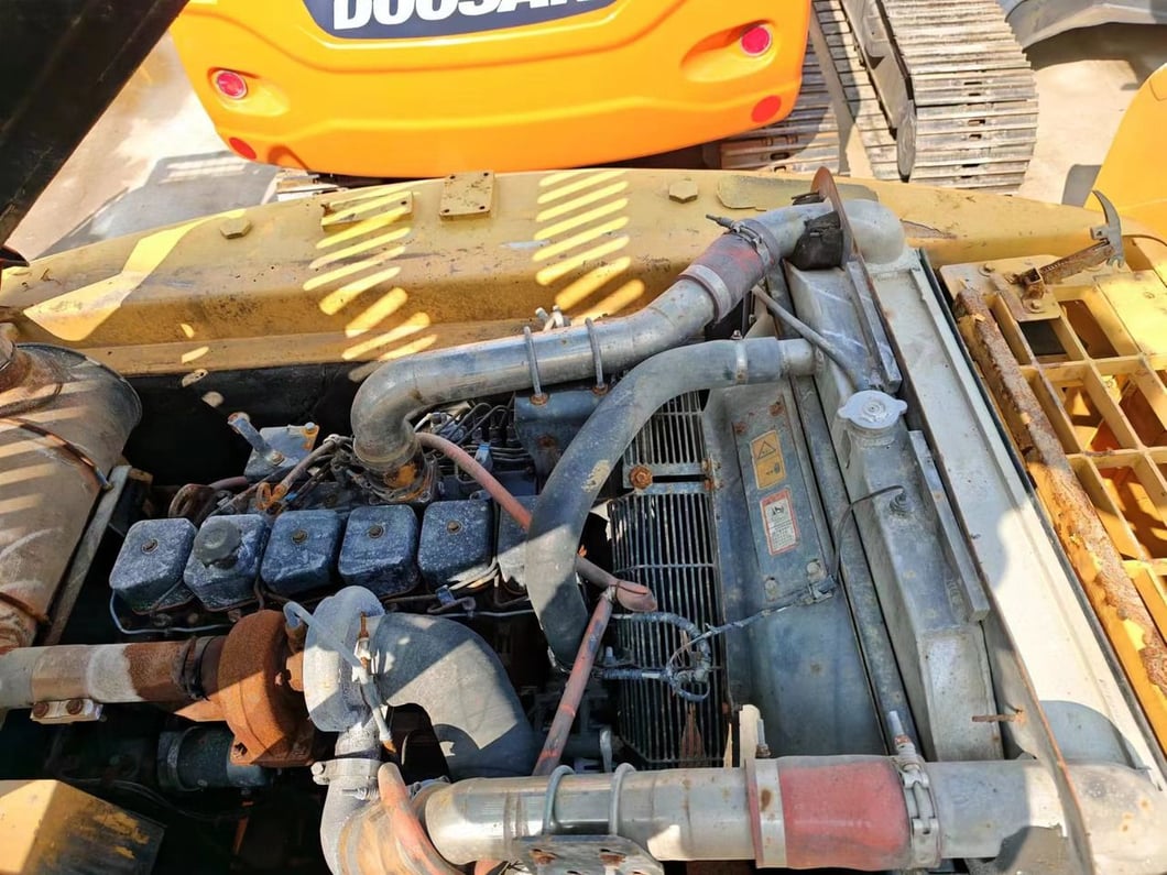 2018 LiuGong 920D Crawler Excavator