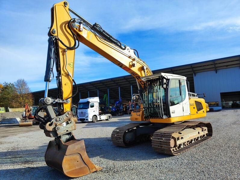 2015 Liebherr R920 Crawler Excavator