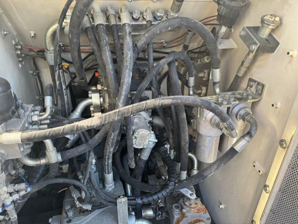 2019 Liebherr R 9150 B Crawler Excavator
