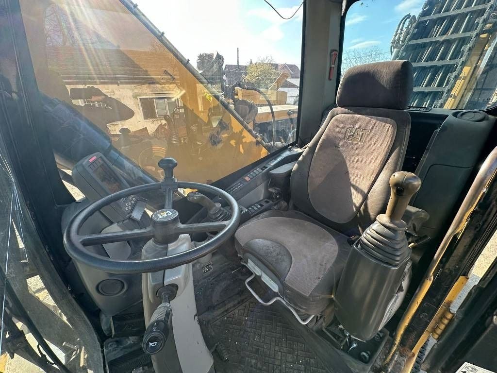 2008 Caterpillar M318D MH Material Handler