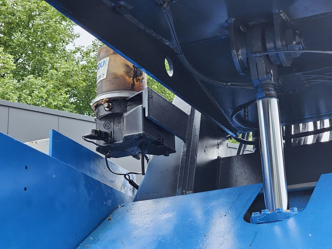 2003 Fuchs RHL 350 Material Handler