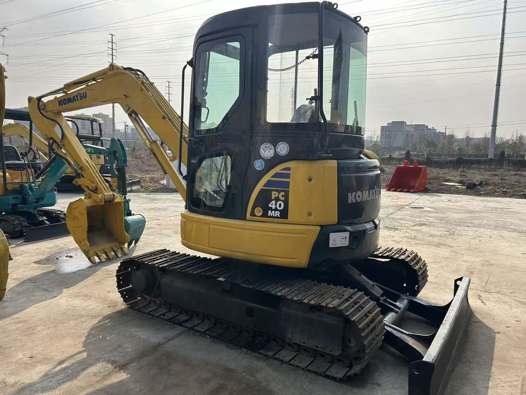 2024 Komatsu PC40 Mini Excavator