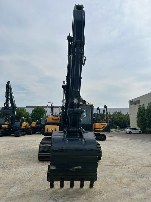 2026 Hyundai HX220L Crawler Excavator