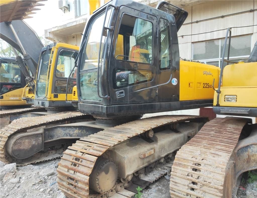 2021 Hyundai R225LC-7 Crawler Excavator