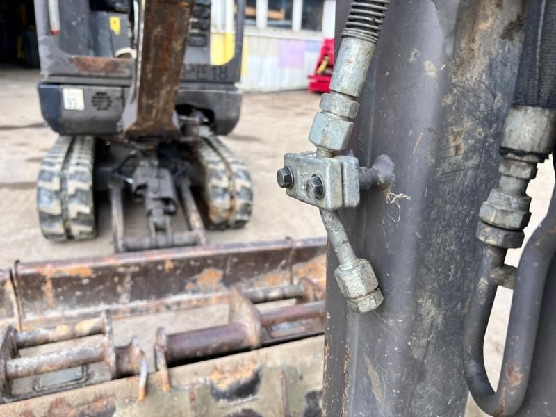 2015 Volvo EC18C Mini Excavator