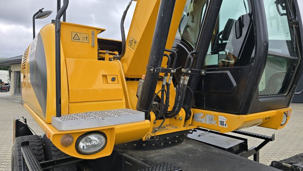 2013 JCB JS145W Wheel Excavator