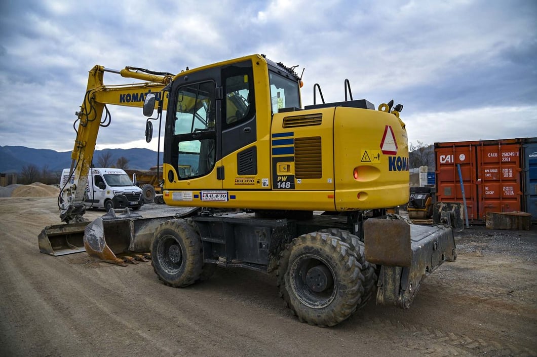 2018 Komatsu PW148-10 Wheel Excavator
