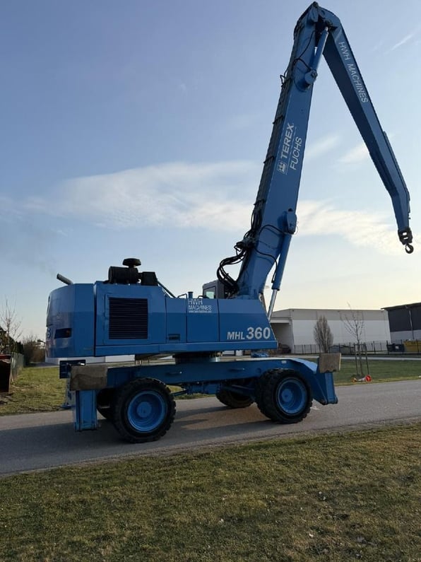 2000 Terex MHL360 Material Handler