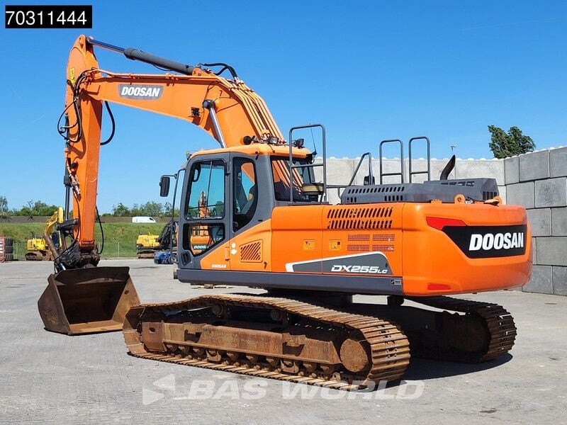 2016 Doosan DX255LC-5 Crawler Excavator