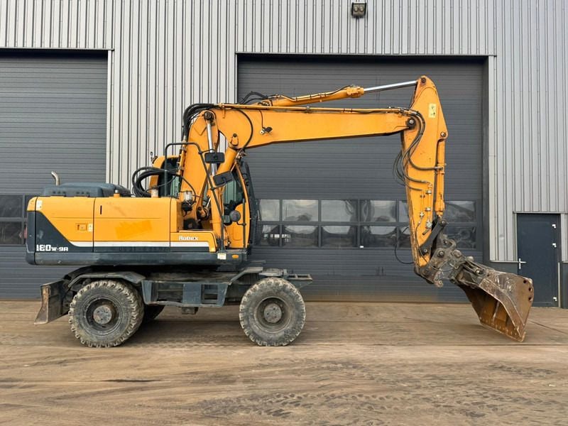 2015 Hyundai R180W-9A Wheel Excavator