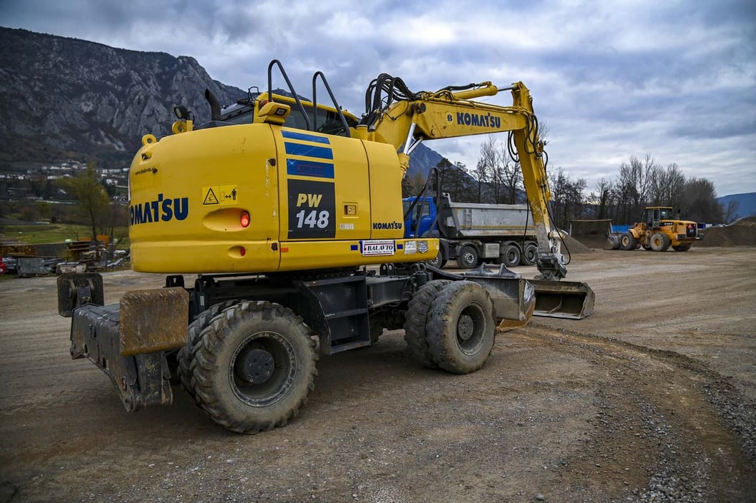2018 Komatsu PW148-10 Wheel Excavator