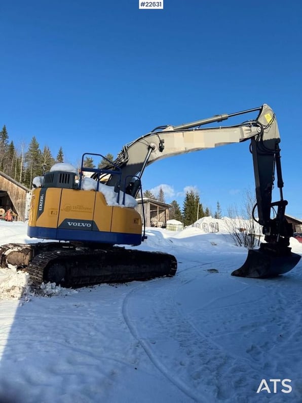 2016 Volvo ECR235EL Crawler Excavator