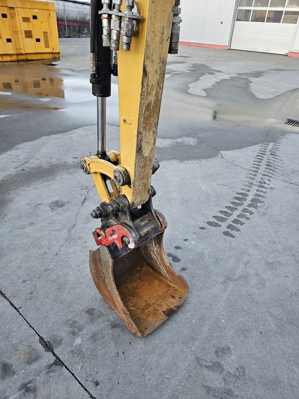 2015 Caterpillar 302.7DCR Mini Excavator