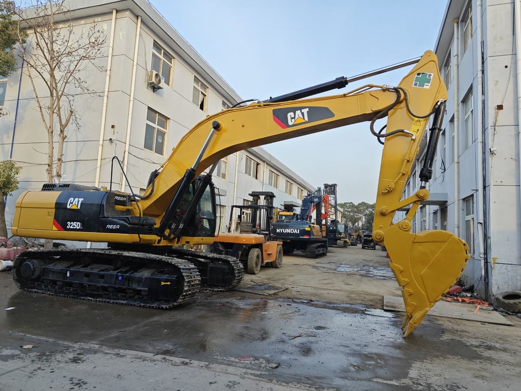 Caterpillar 325C Crawler Excavator