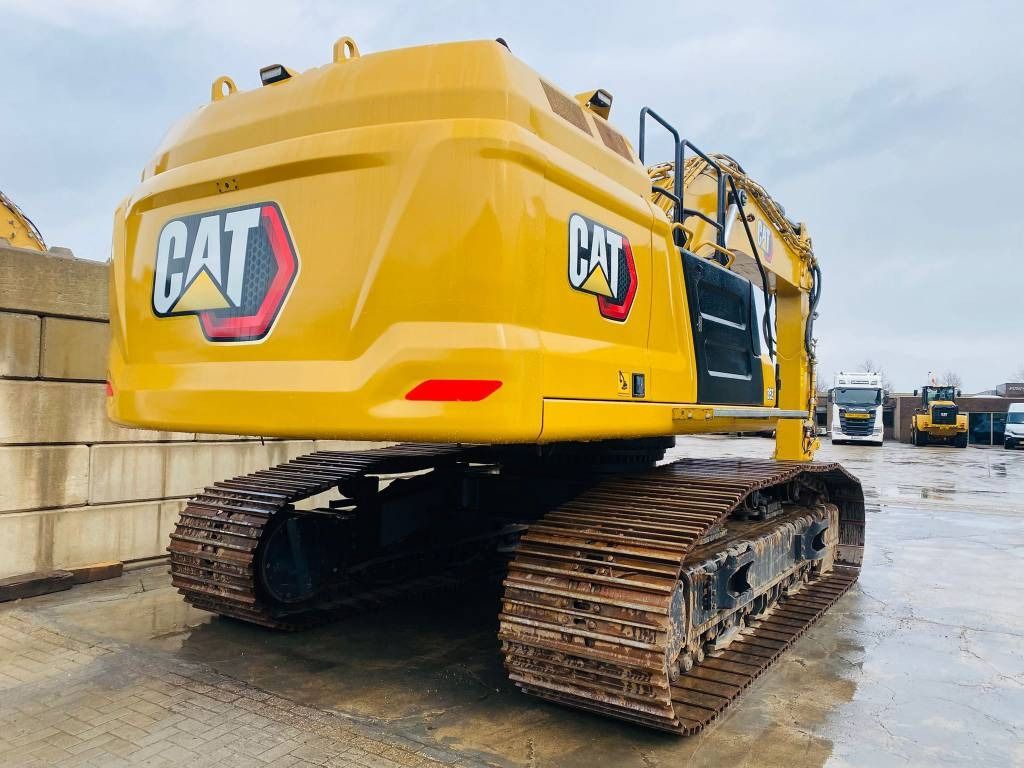 2023 Caterpillar 352 Crawler Excavator