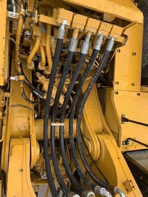 2010 Caterpillar 385CL Crawler Excavator