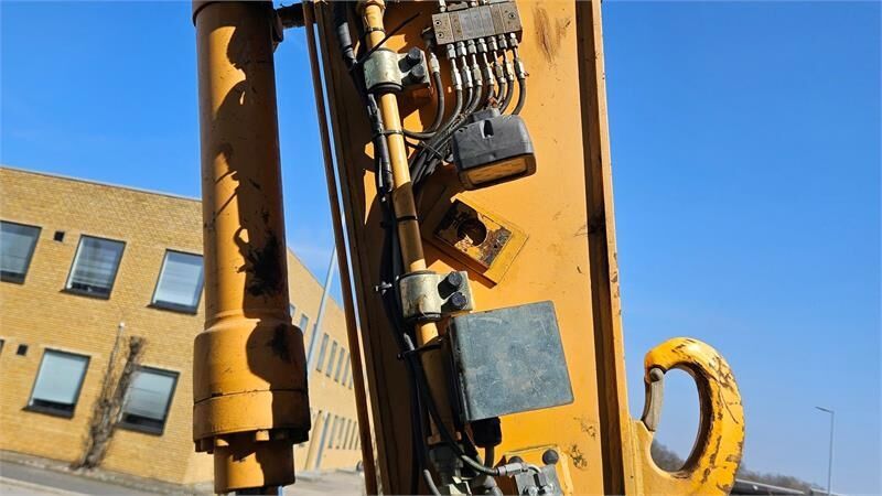 2016 Hyundai R145LCR-9A Crawler Excavator