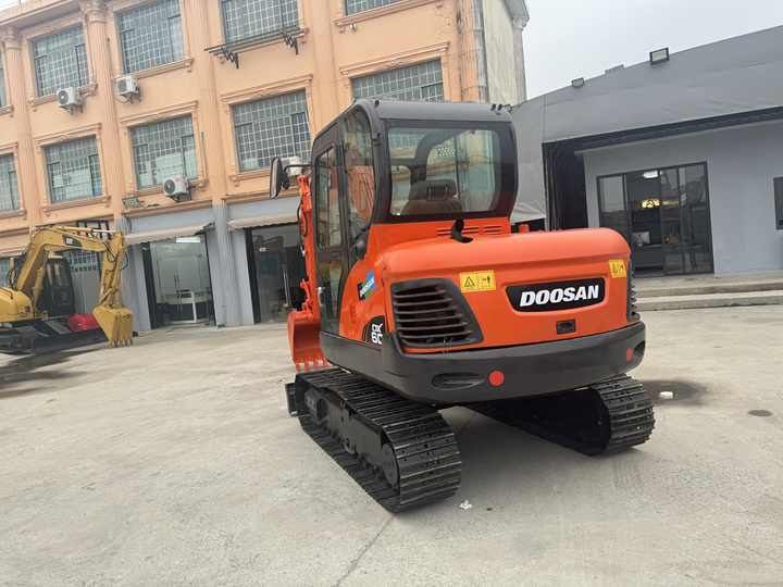 2018 Doosan DX60 Crawler Excavator