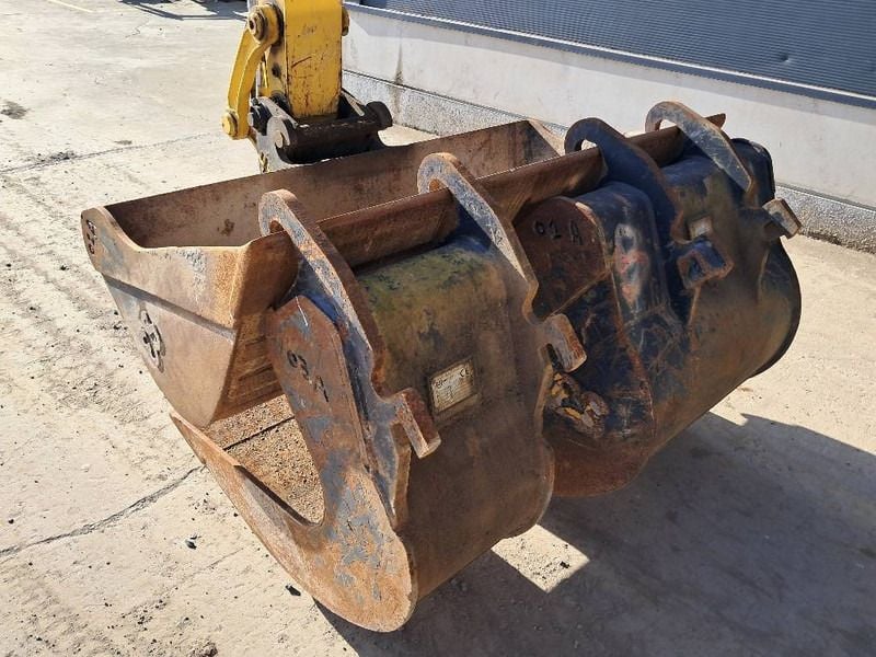 2023 Komatsu PW98MR-11E0 Wheel Excavator