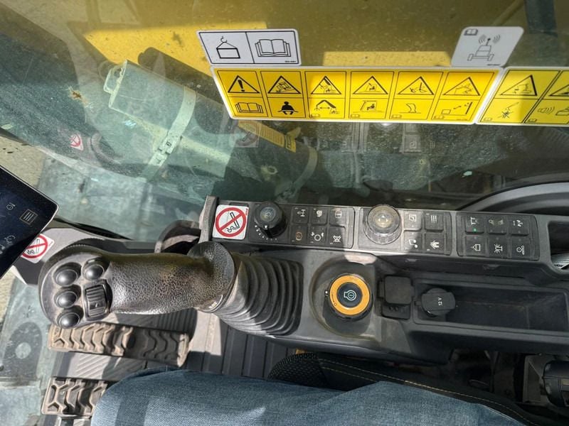 2022 Caterpillar MH3024 Wheel Excavator