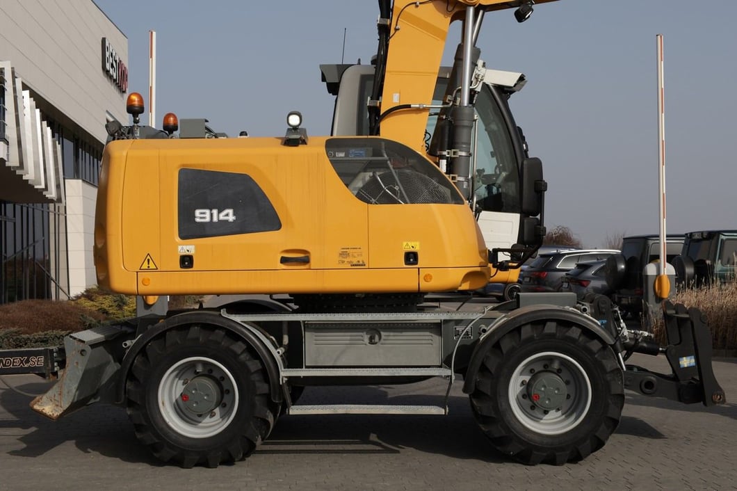 2017 Liebherr A914 LITRONIC Wheel Excavator