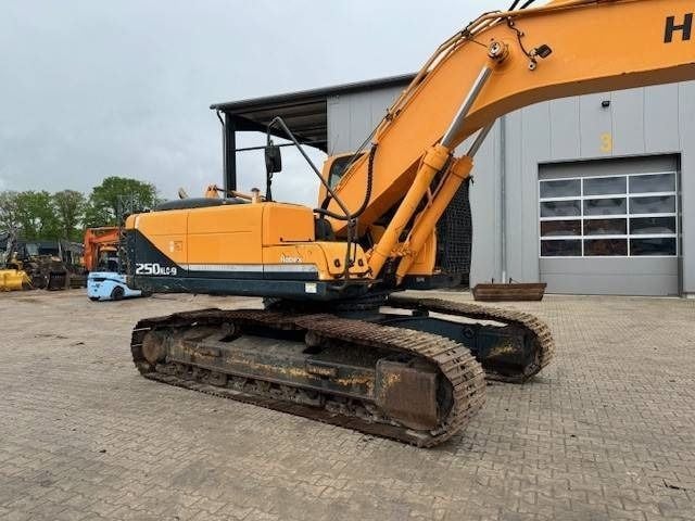 2011 Hyundai R250NLC-9 Crawler Excavator