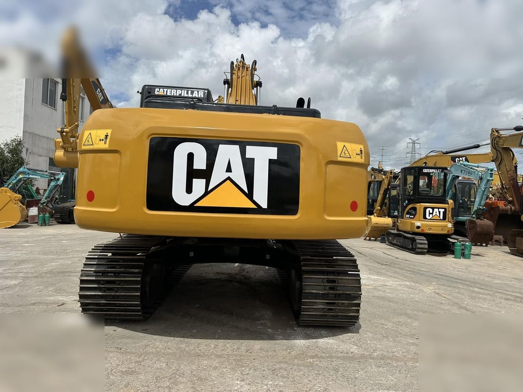 2022 Caterpillar 320D Crawler Excavator