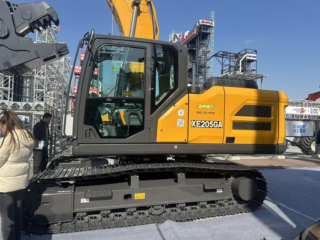2023 XCMG XE205GA Crawler Excavator