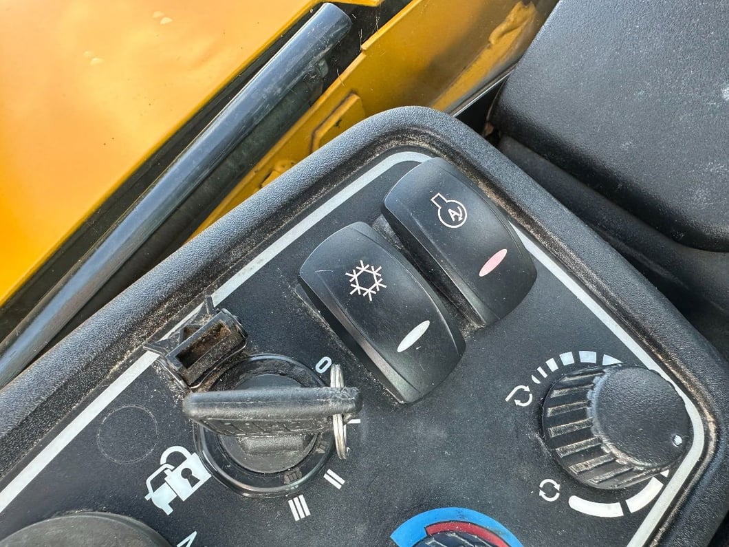 2015 JCB 8045 ZTS Mini Excavator