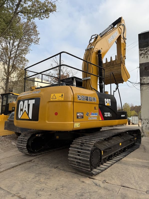 2025 Caterpillar 323D2L Crawler Excavator