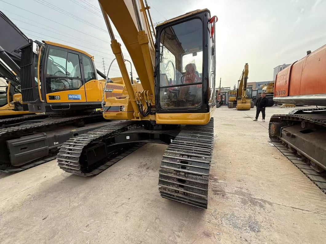 2013 Caterpillar 320B Crawler Excavator