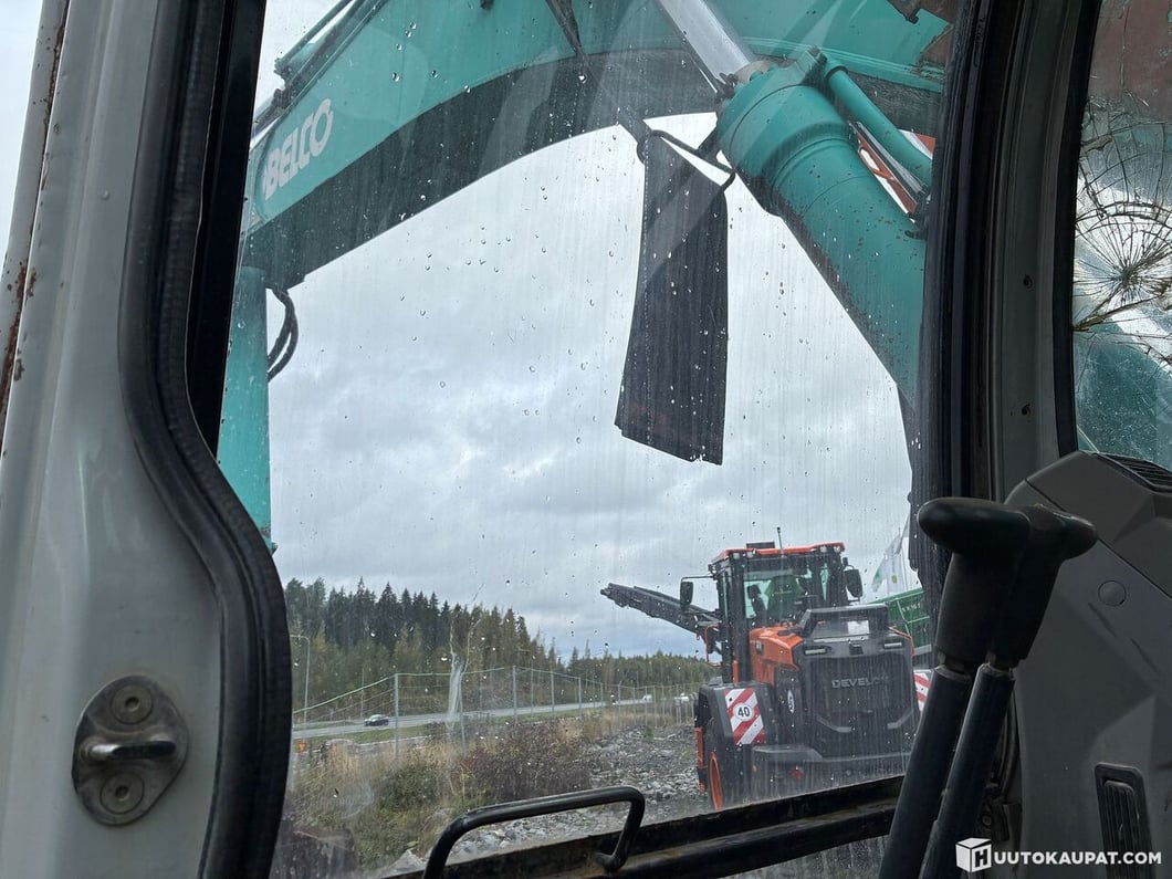 2002 Kobelco SK330LC-6E Crawler Excavator