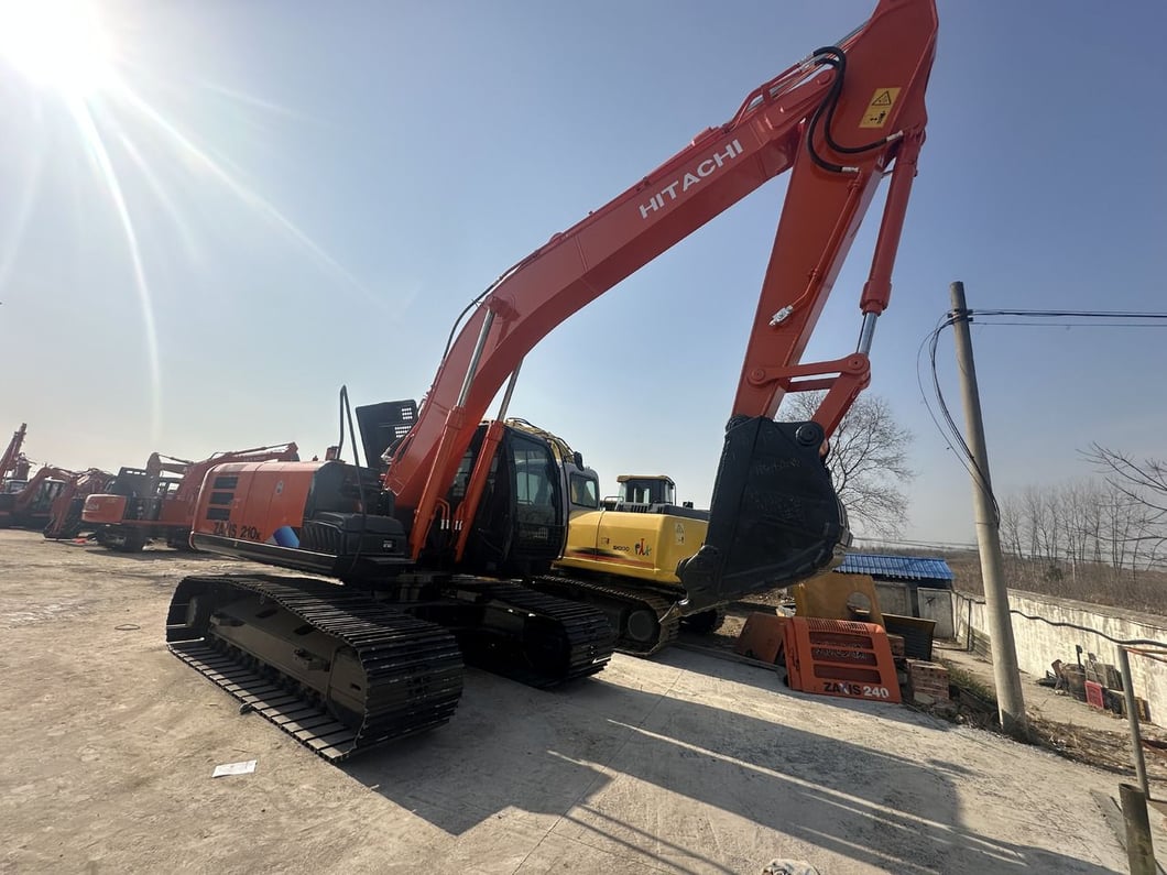 2018 Hitachi ZX210-5G Crawler Excavator