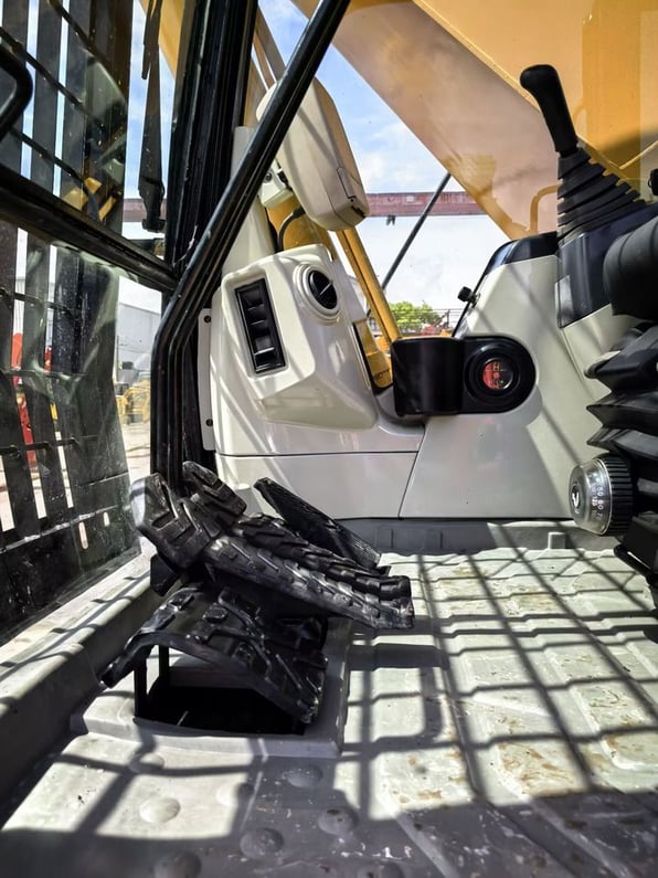 2023 Caterpillar 325C Crawler Excavator
