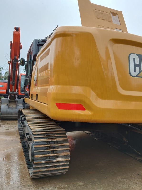 2023 Caterpillar 330GC Crawler Excavator
