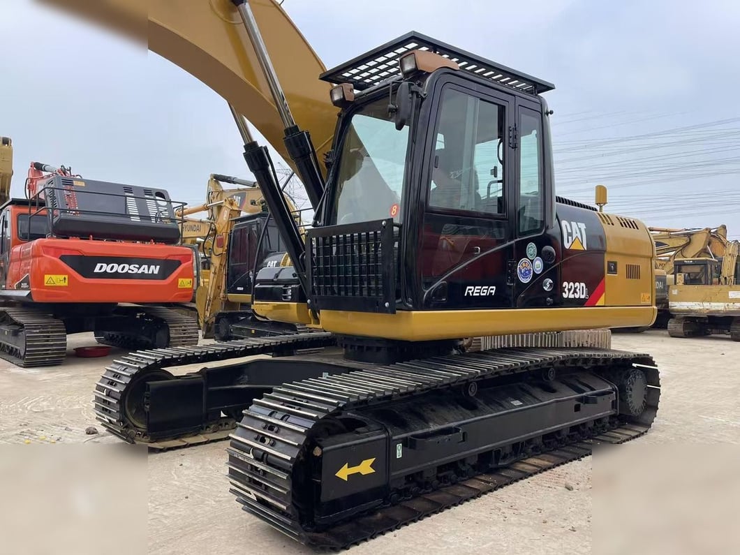 2023 Caterpillar 323DL Crawler Excavator