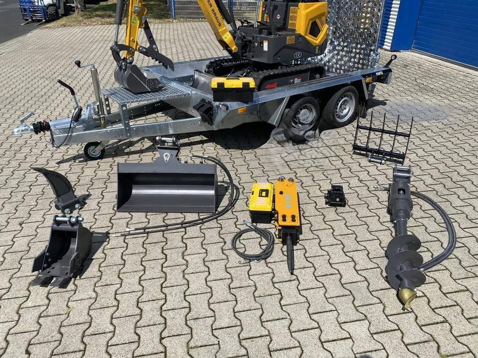 Mini Excavator Vermietung / Minibagger 1-TONNE Inkl. Anhänger / 3 Tage / Verstellfahrwerk / Schwemnkarm / Anbaugeräte