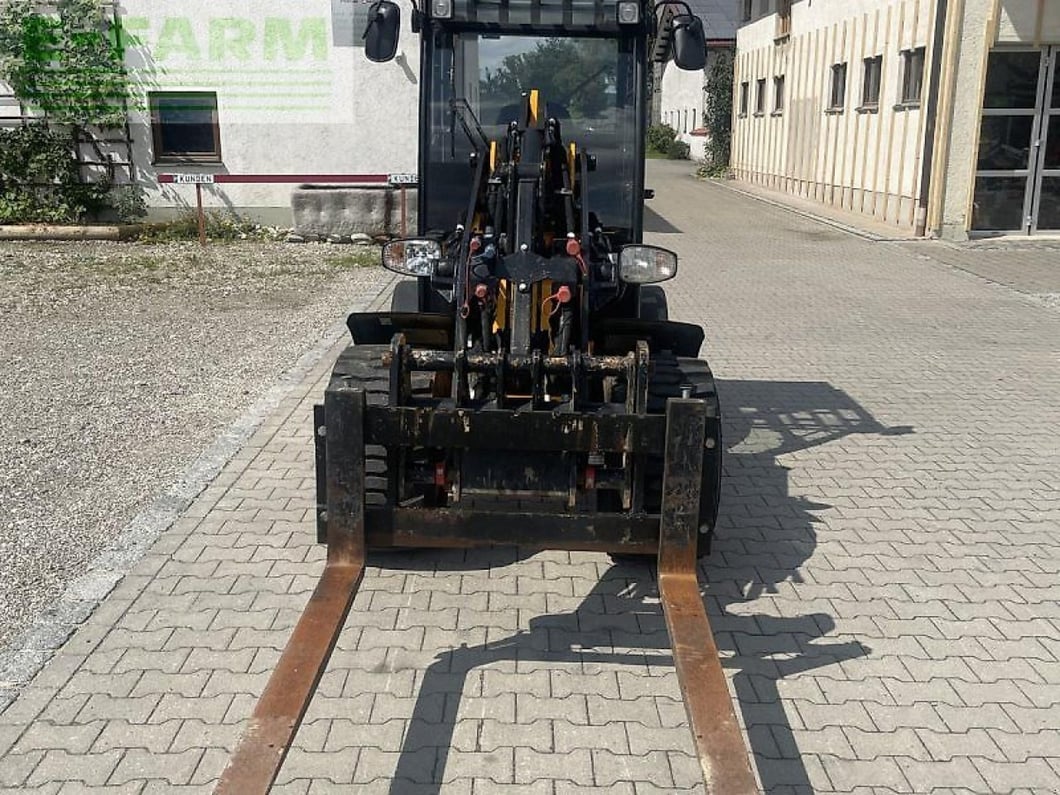2022 JCB 403 Mini Excavator