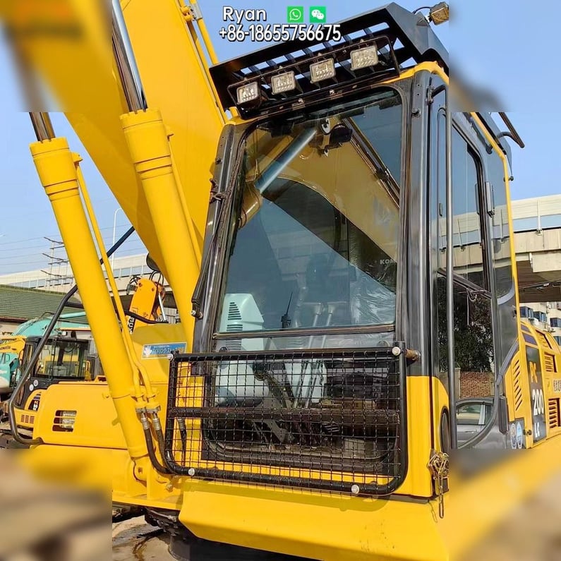 2012 Komatsu PC200 LC-8 Crawler Excavator
