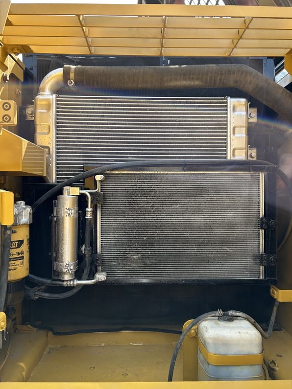 2015 Caterpillar 323DL Crawler Excavator