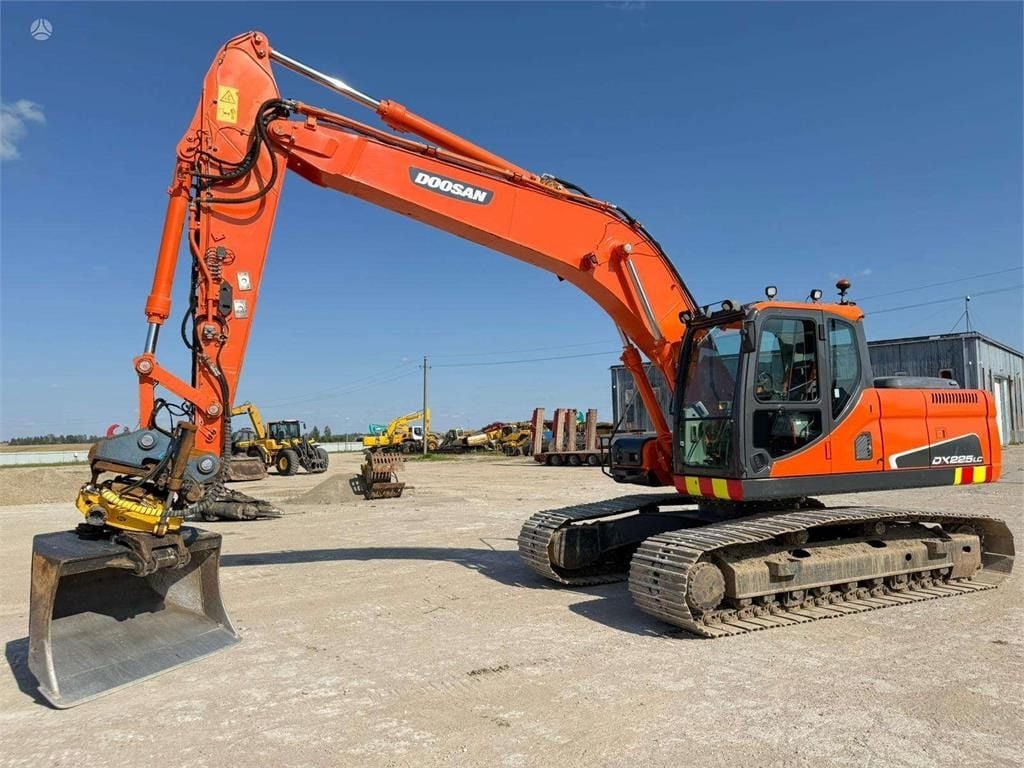 2011 Doosan DX225LC Crawler Excavator