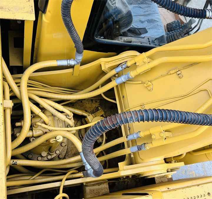 2018 Caterpillar 320BL Crawler Excavator