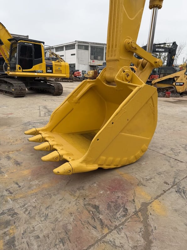 2024 Komatsu PC450-8 Crawler Excavator