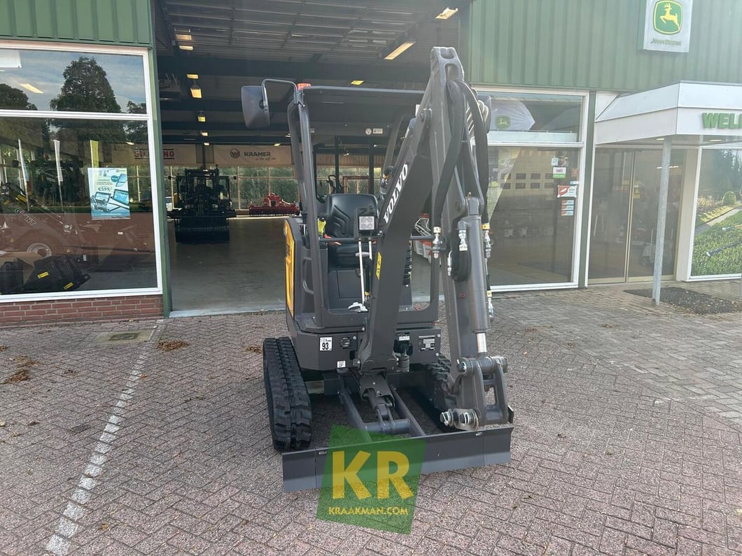 2025 Volvo ECR18E Mini Excavator
