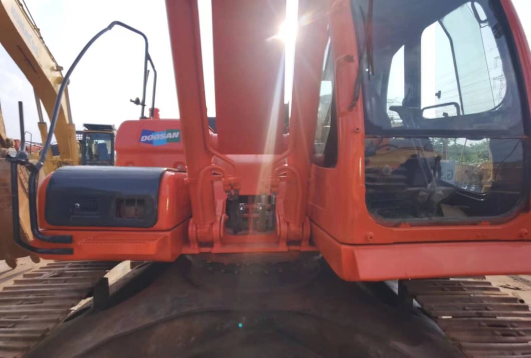 2024 Doosan DX300LC Crawler Excavator