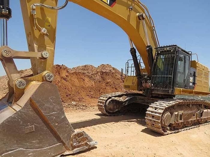 2017 Caterpillar 374FL Crawler Excavator