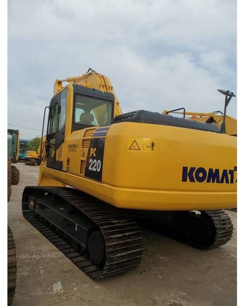 2020 Komatsu PC220-8 Crawler Excavator