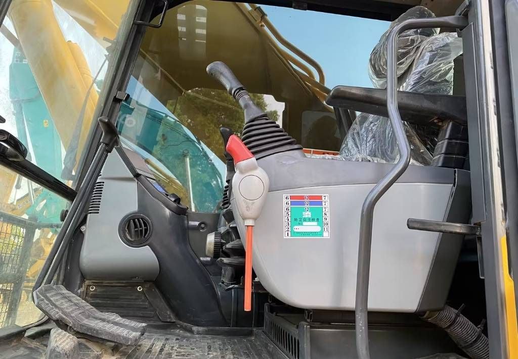 2020 Komatsu PC450-8 Crawler Excavator