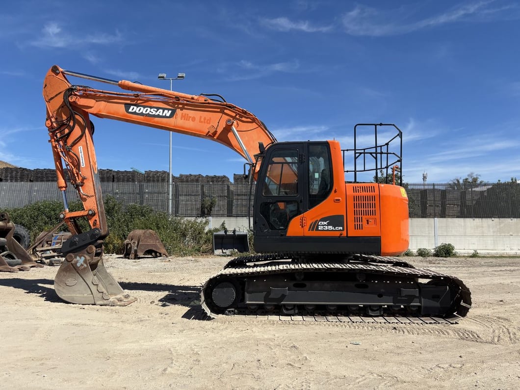 2014 Doosan DX235LCR Crawler Excavator