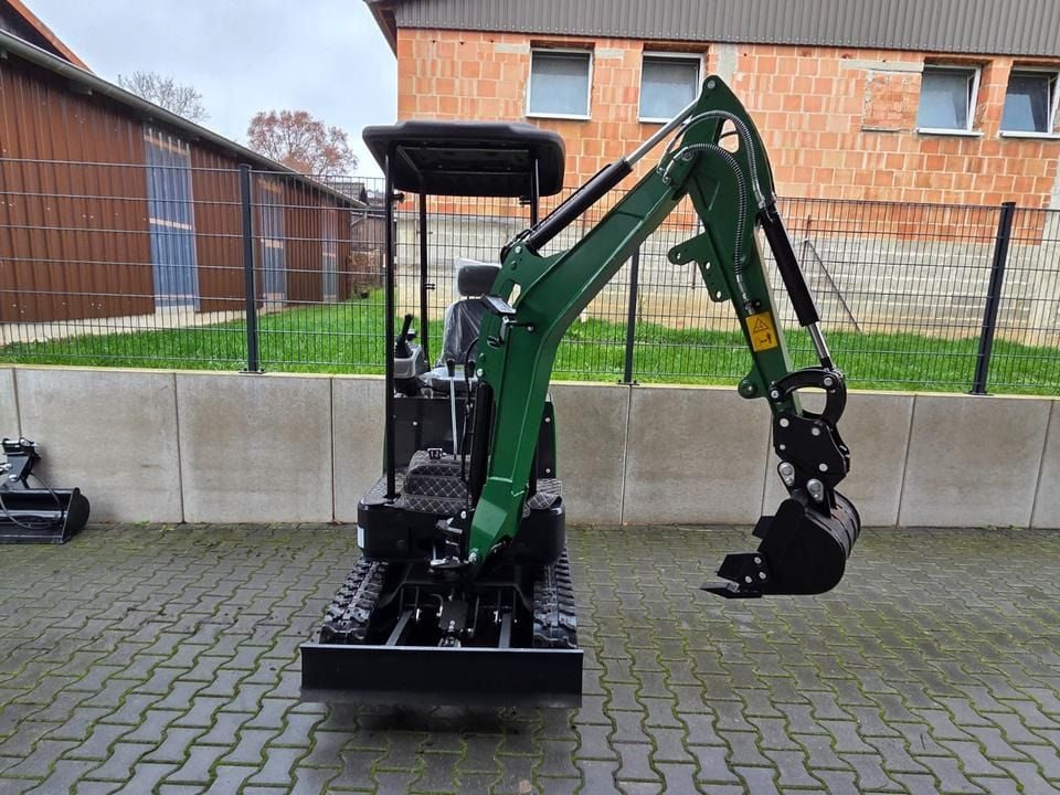 Mini Excavator Black Friday Minibagger 1,4T Schnellwechsler 18,5 KW Löffelpaket
